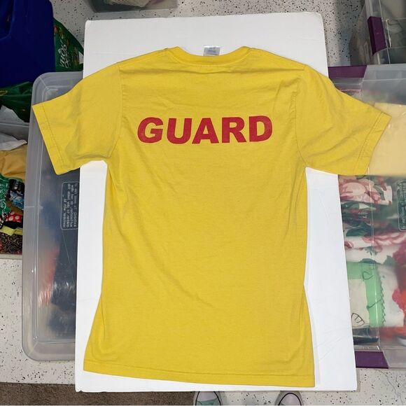 Vintage yellow lifeguard water park T-shirt summer pool party 🎉 - Picture 1 of 7